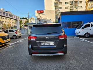 KIA CARNIVAL 2016