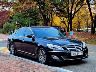 HYUNDAI GENESIS 2012
