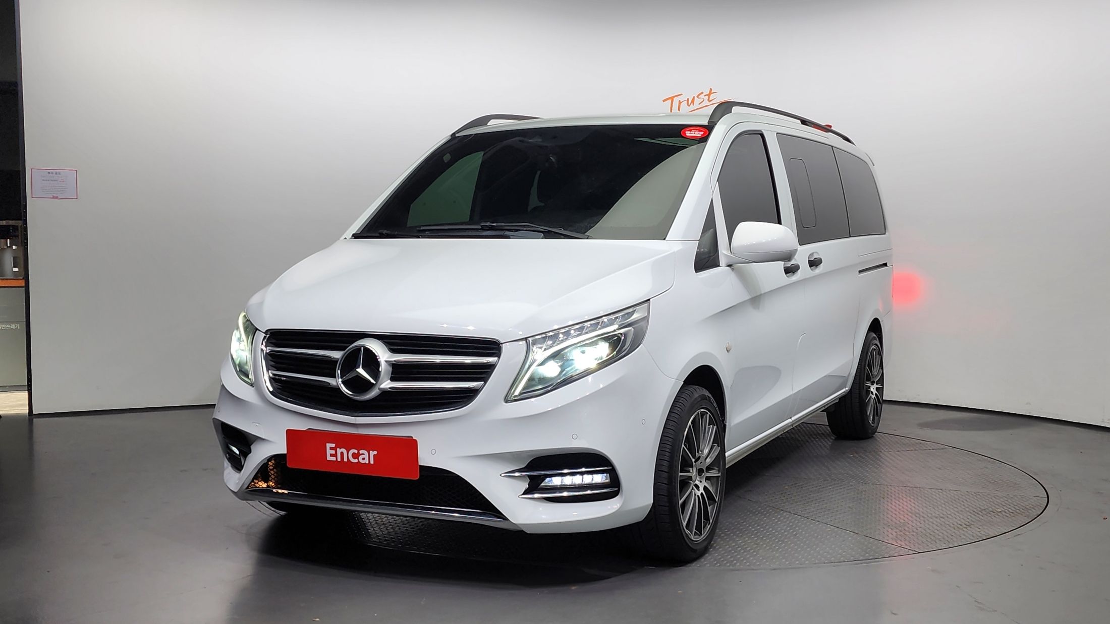 MERCEDES BENZ V-CLASS