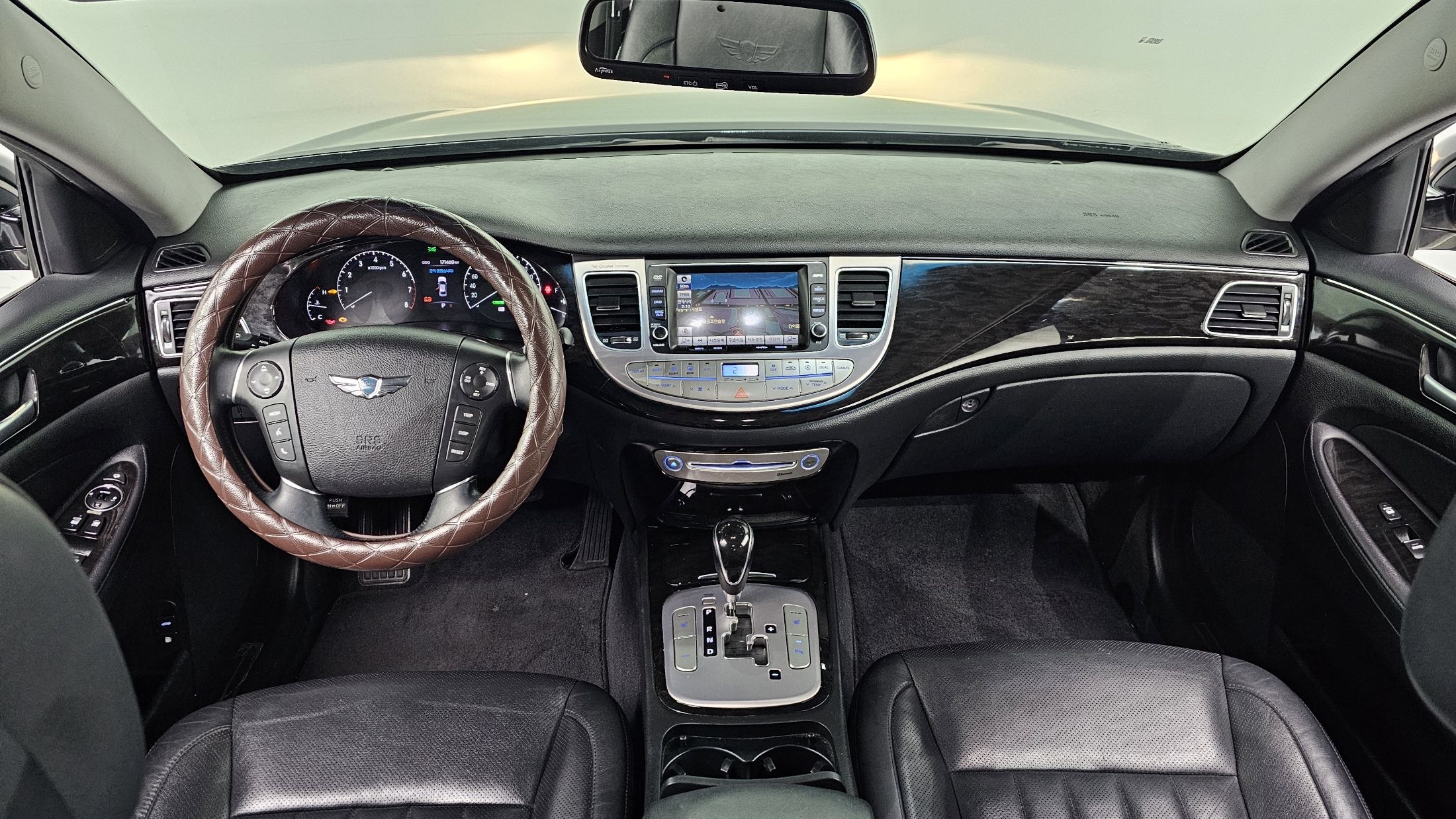 HYUNDAI GENESIS 2011