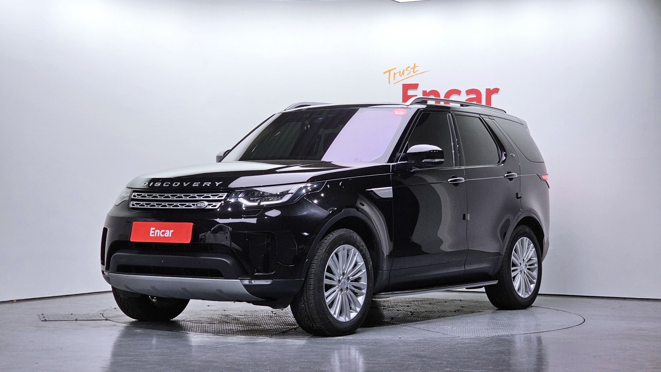 LAND ROVER DISCOVERY 5