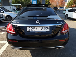 MERCEDES BENZ E-CLASS W213 2020