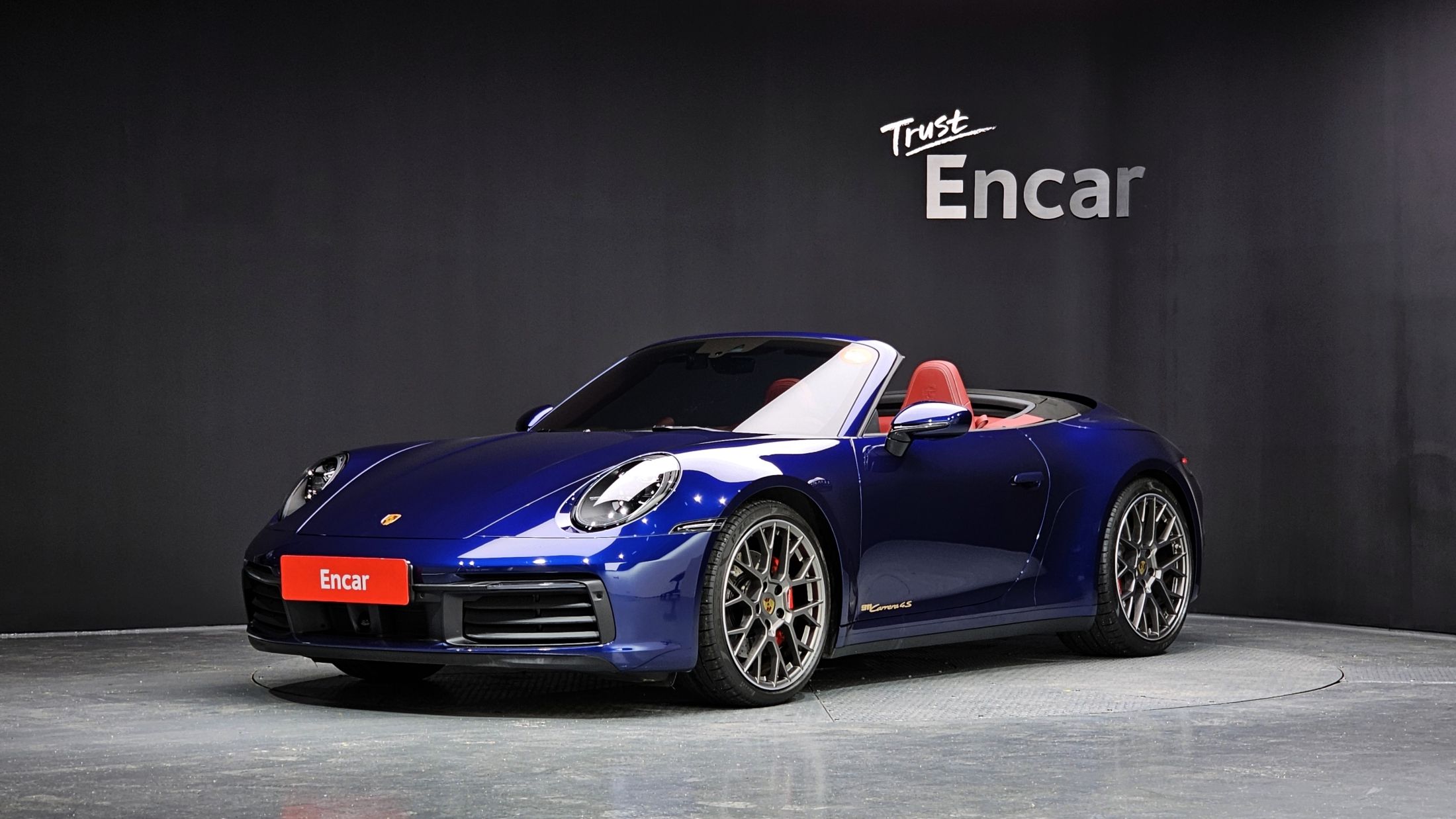 PORSCHE 911 992