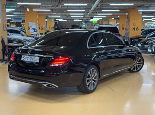 MERCEDES BENZ E-CLASS W213 2018