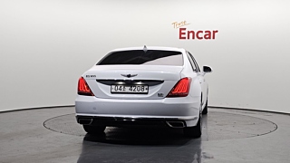GENESIS EQ900 2016