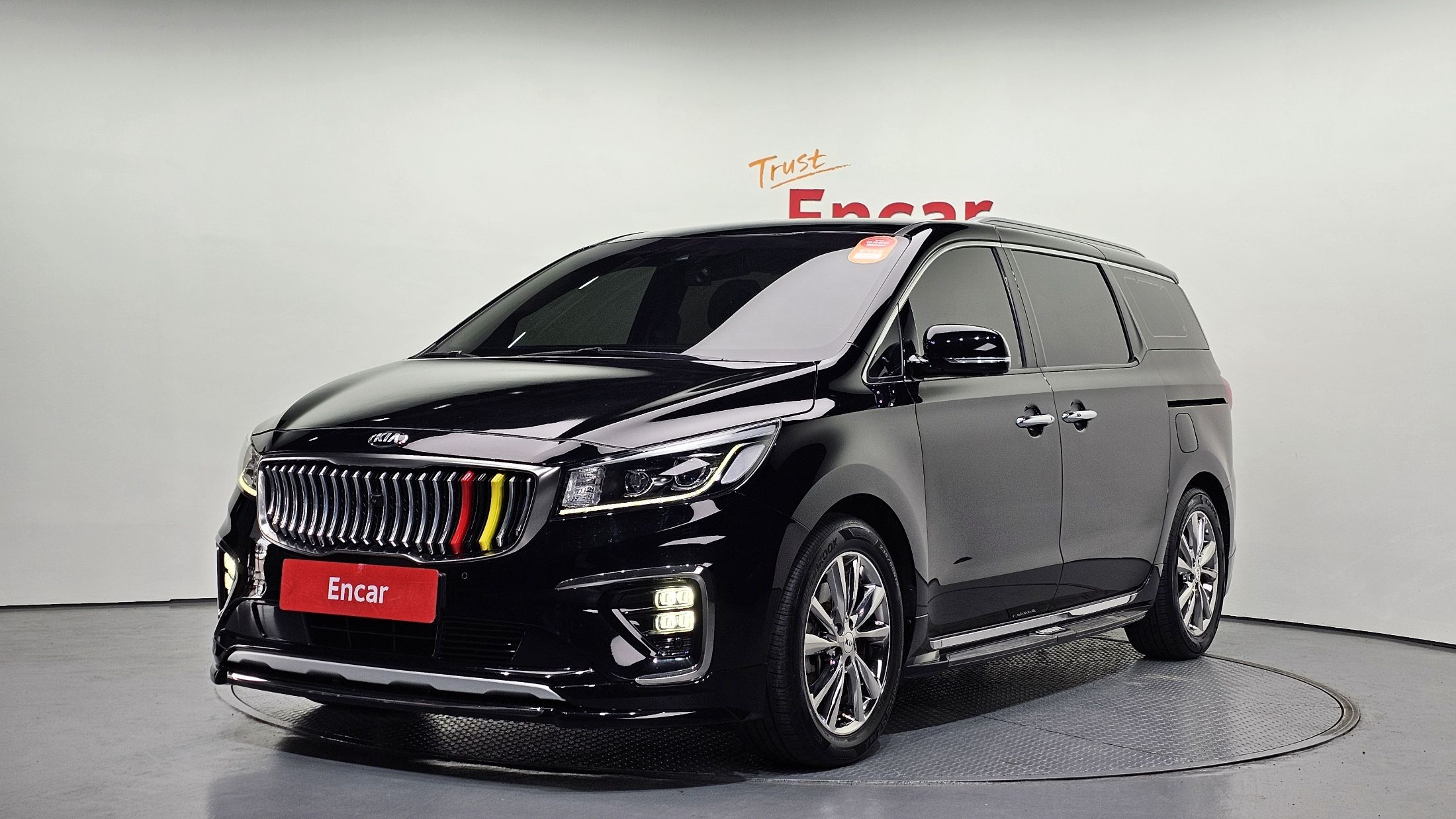 KIA CARNIVAL 2018