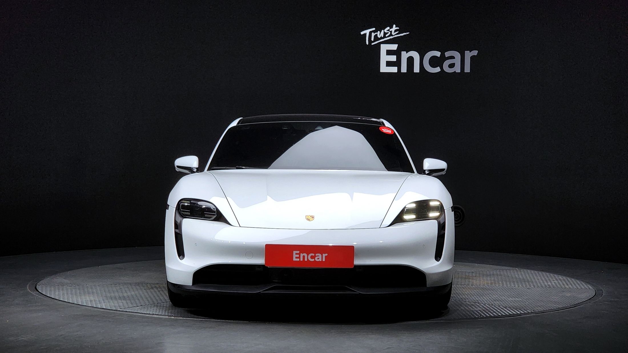 PORSCHE TAYCAN 2023