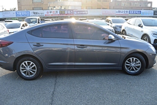 HYUNDAI AVANTE AD 2019