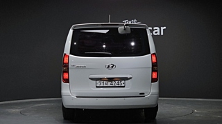 HYUNDAI STAREX GRAND 2017