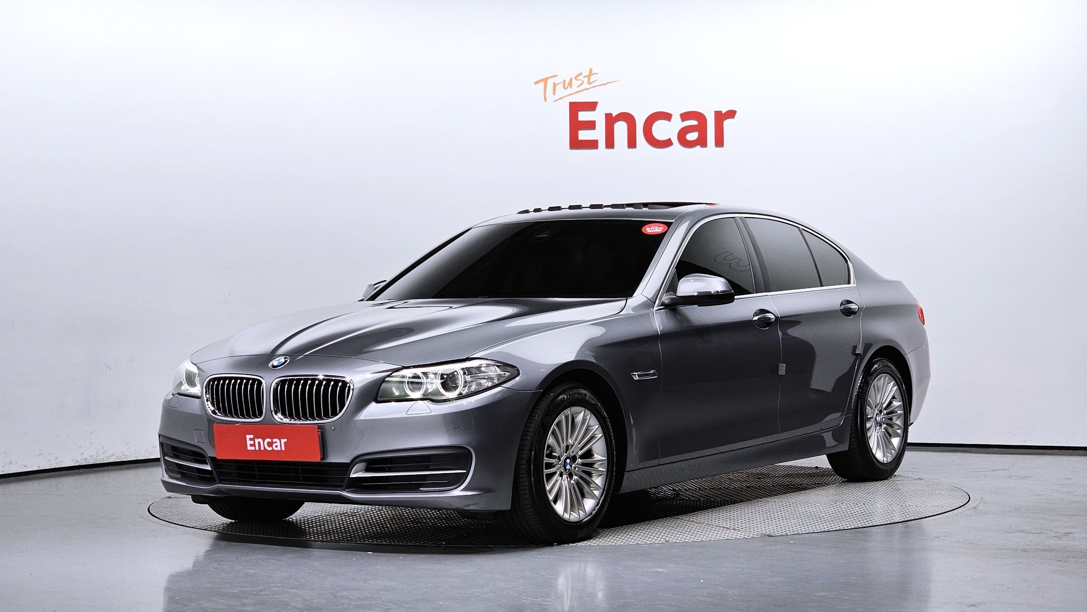 BMW 5-SERIES F10 2013