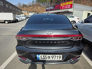 HYUNDAI GRANDEUR IG HYBRID 2021
