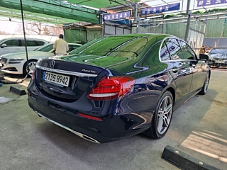 MERCEDES BENZ E-CLASS W213 2018