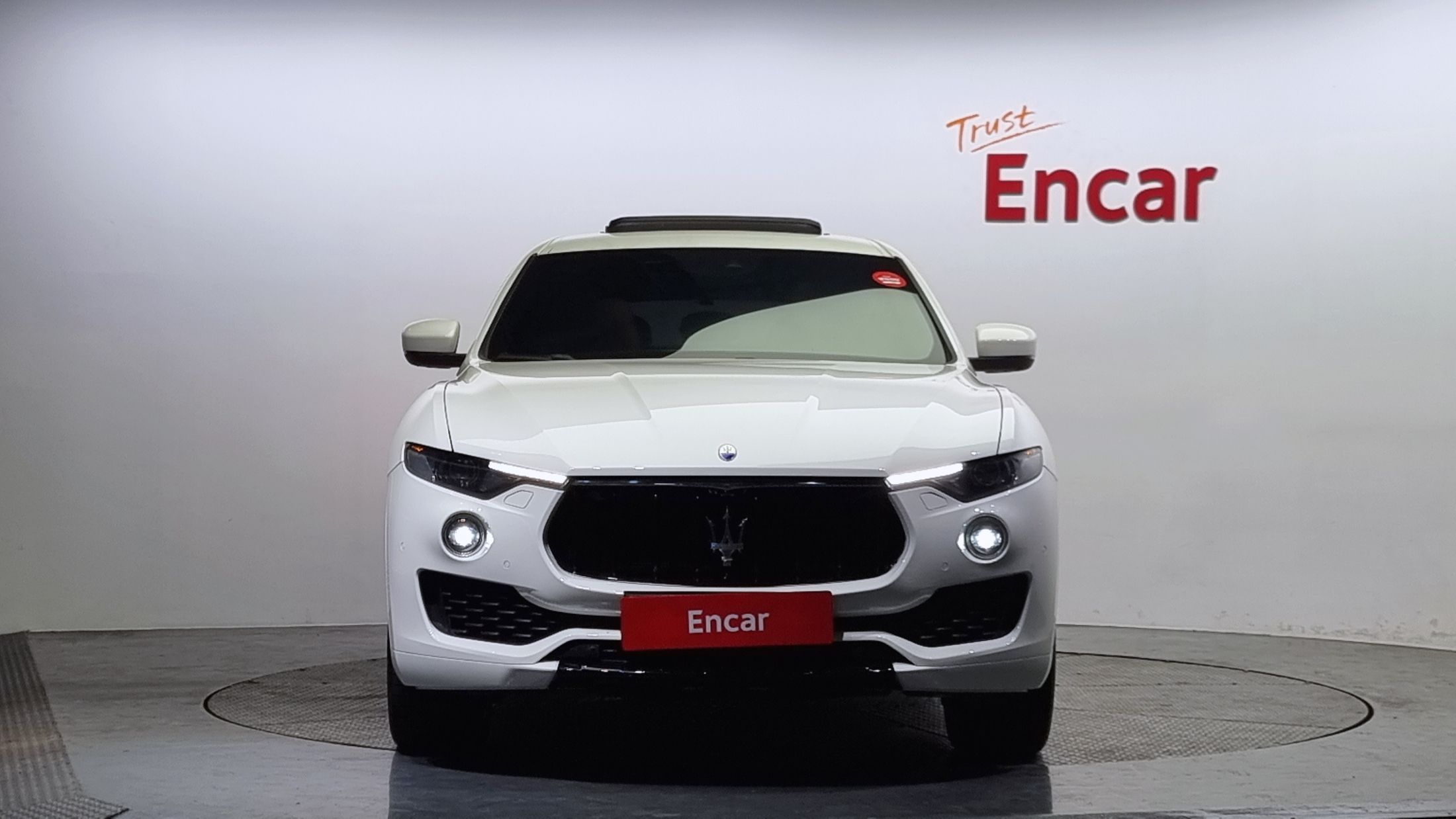 MASERATI LEVANTE 2017