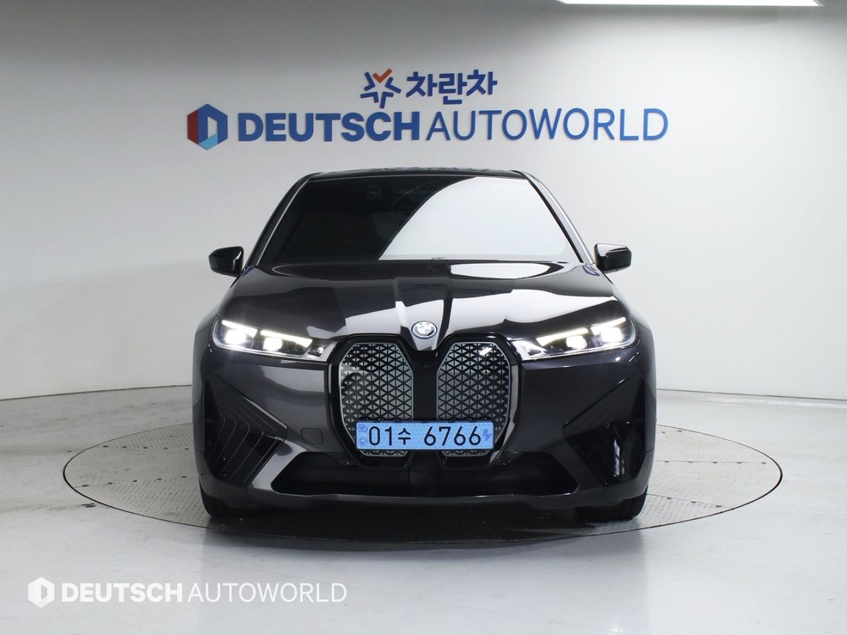 BMW IX 2022