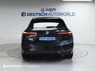 BMW IX 2022