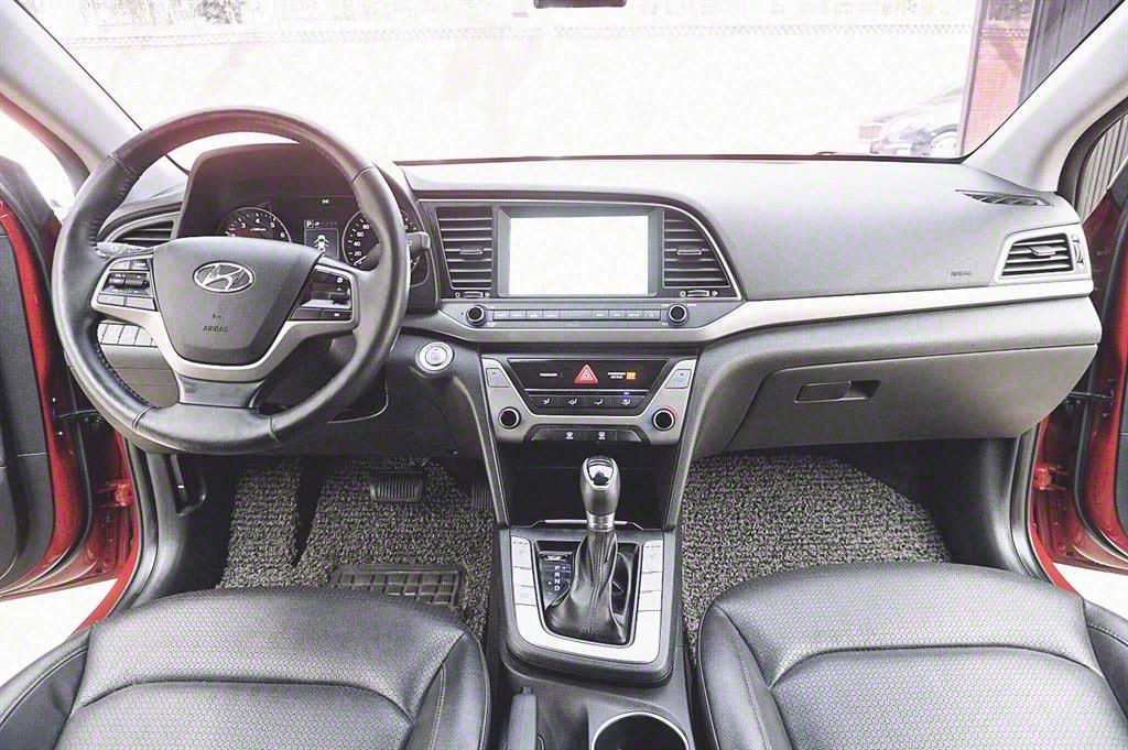 HYUNDAI AVANTE AD 2018