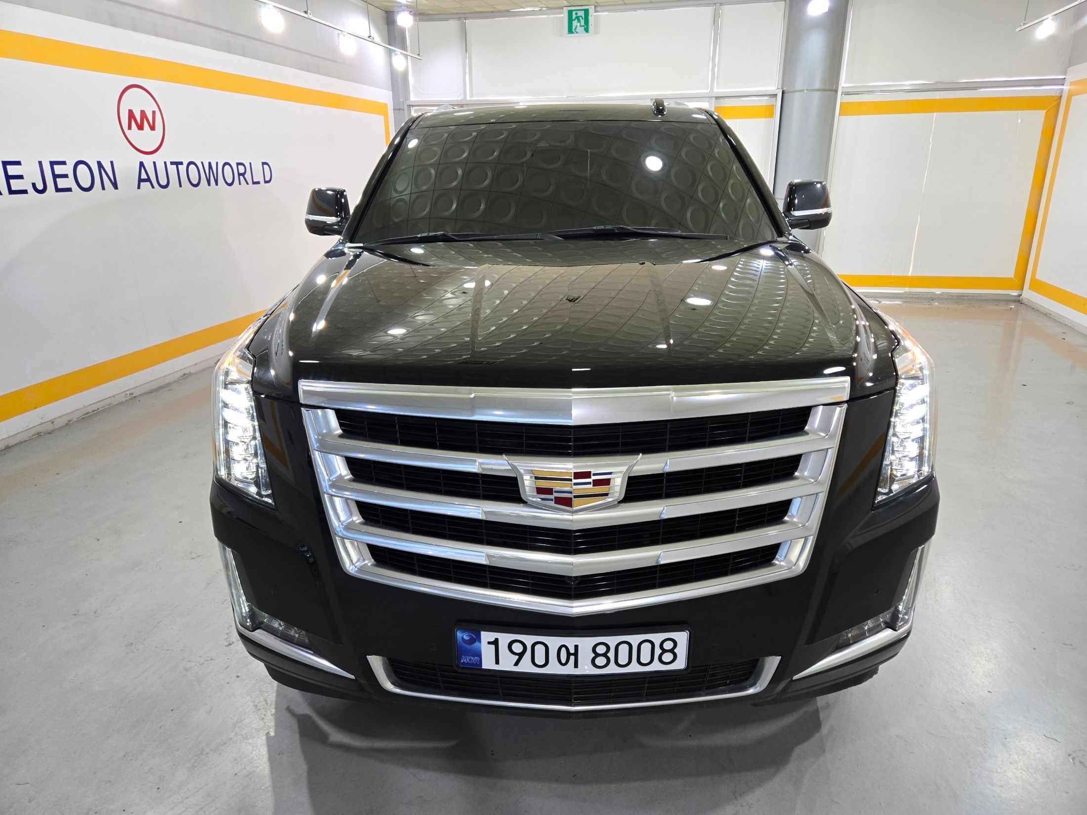 CADILLAC ESCALADE 2018