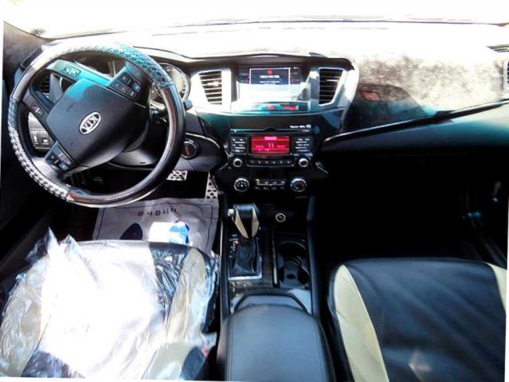 KIA K7 2010