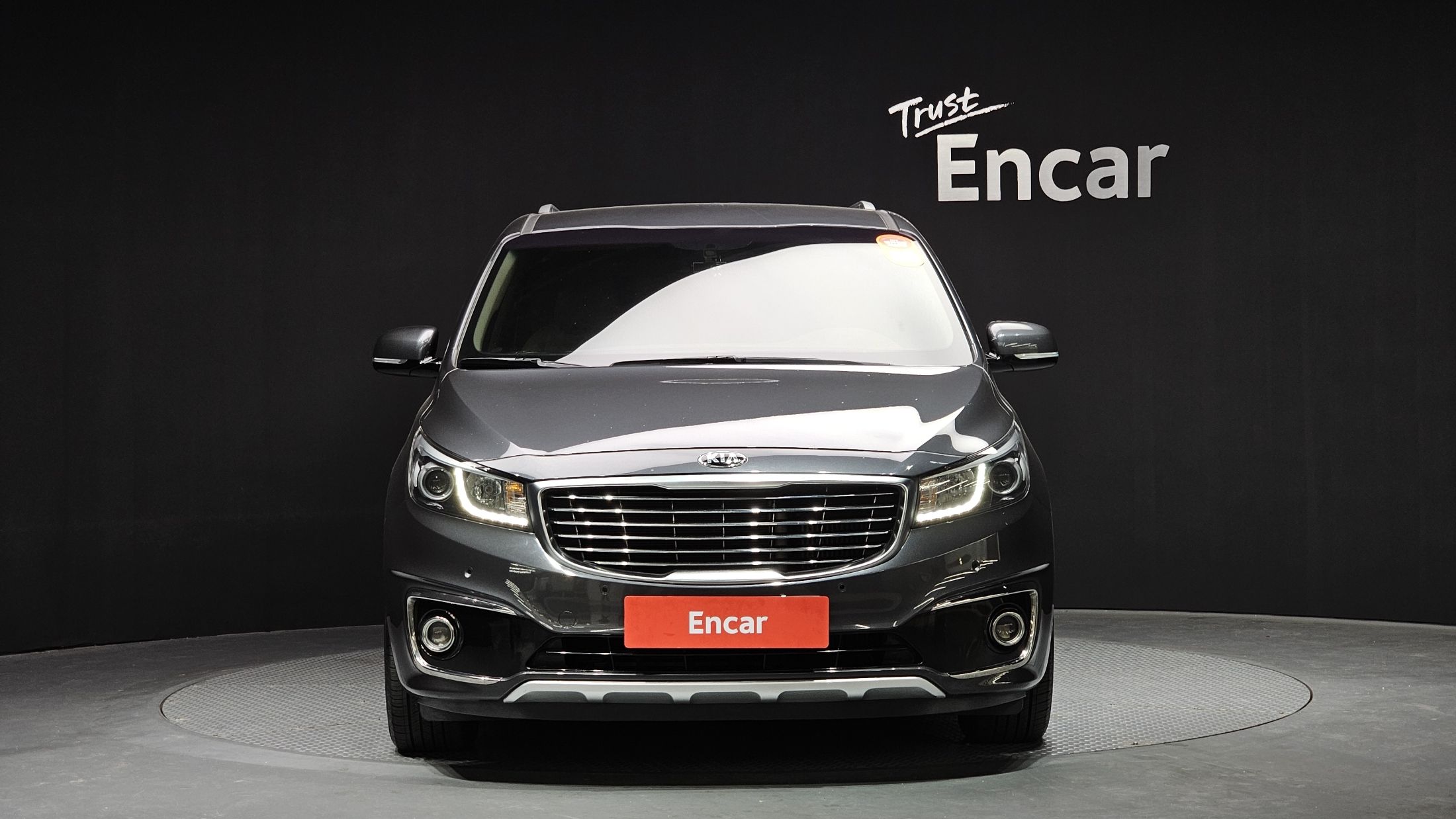 KIA CARNIVAL 2016