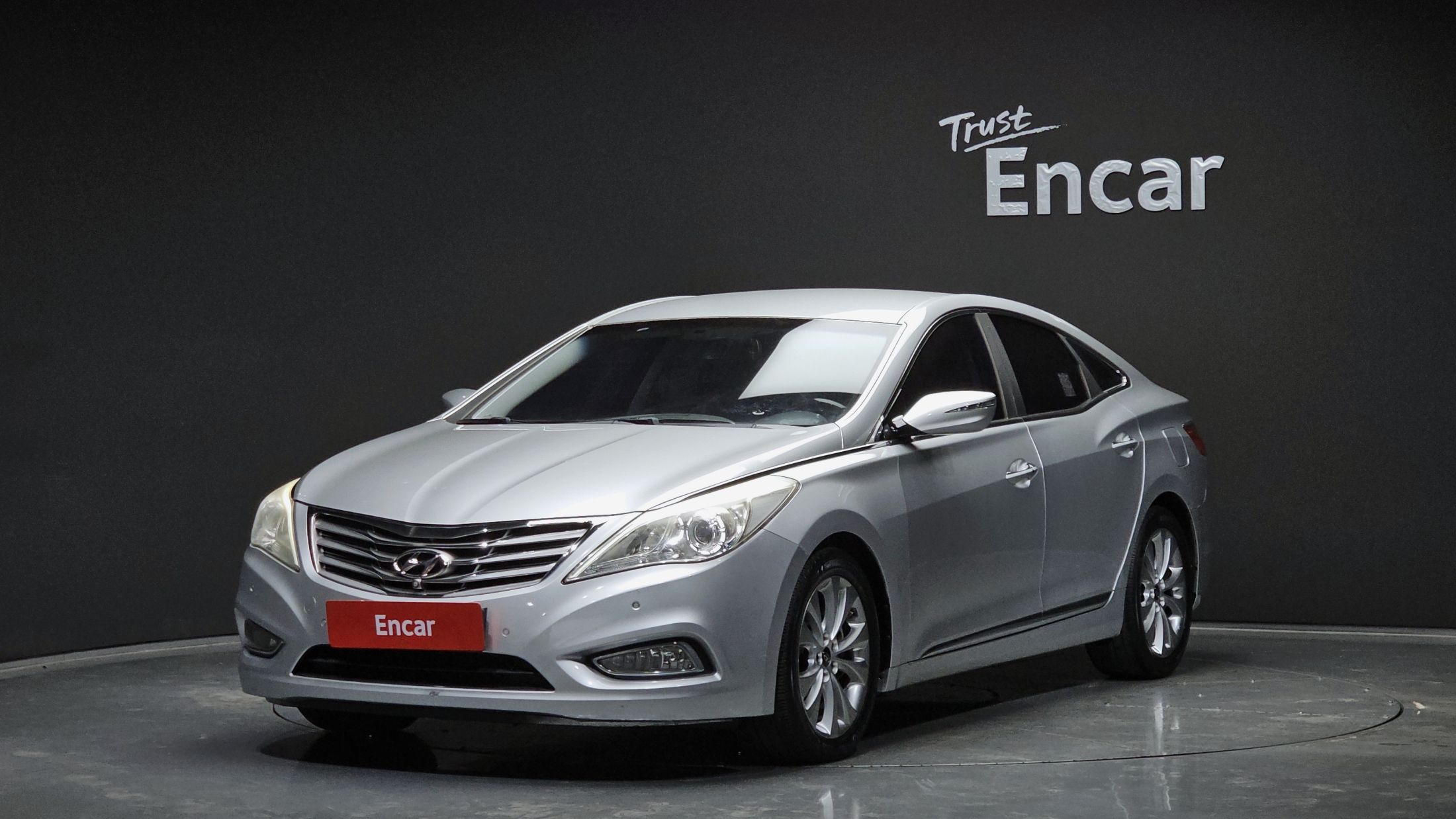 HYUNDAI GRANDEUR HG 2011
