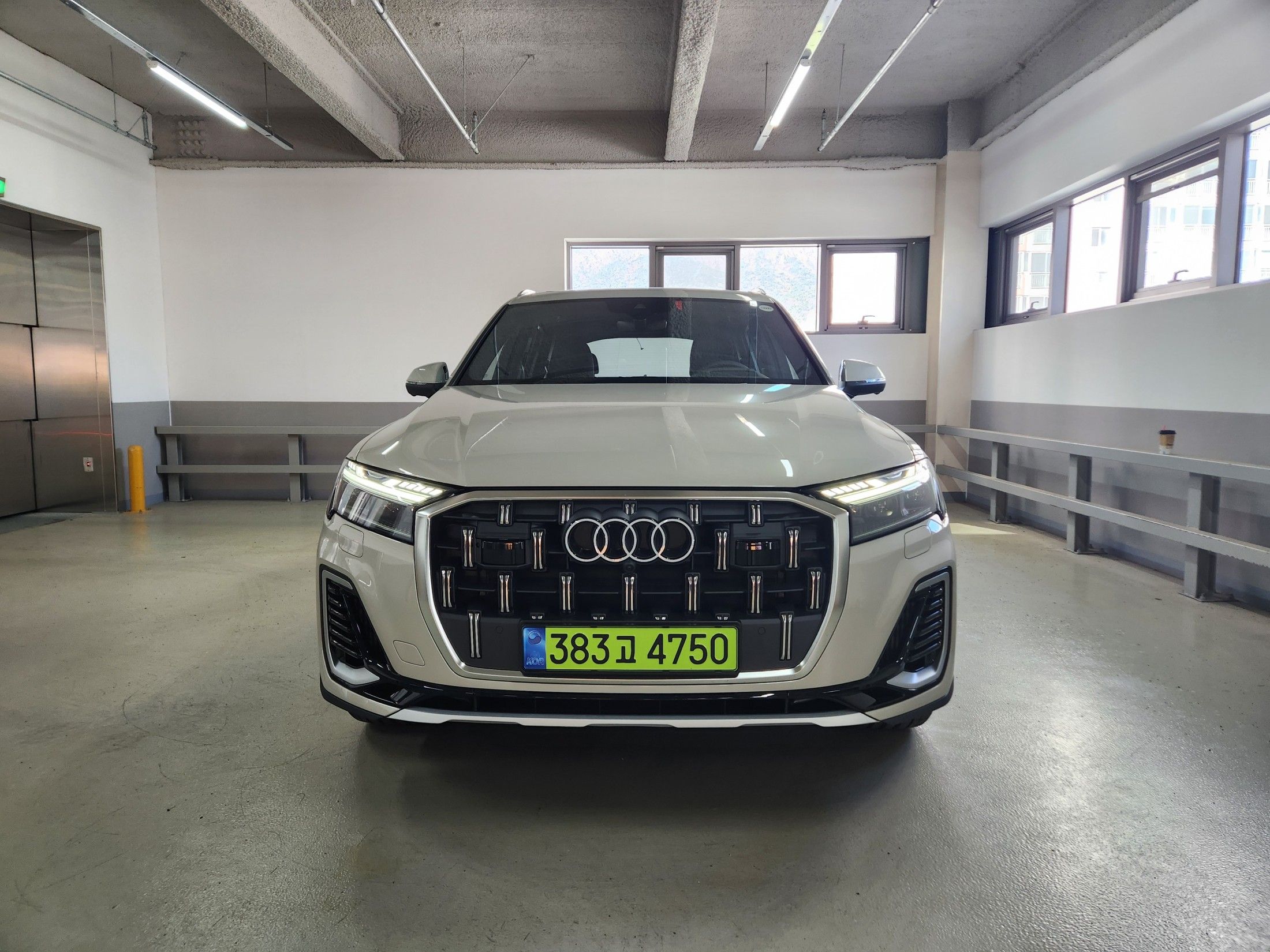 AUDI Q7 4M 2024