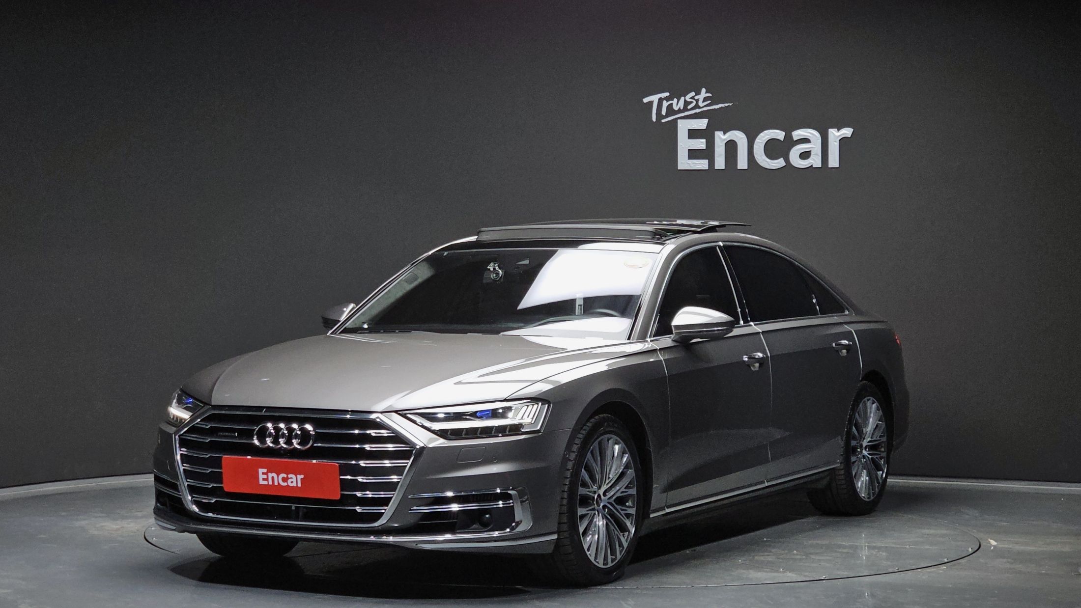 AUDI A8 D5