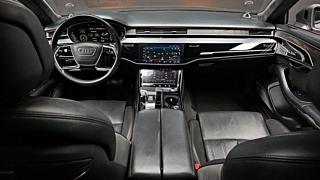 AUDI A8 D5 2021
