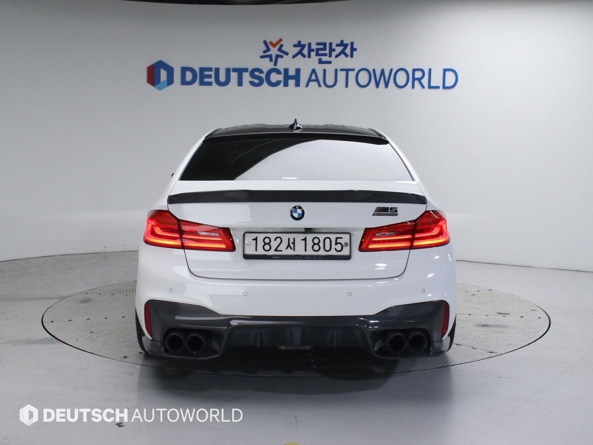 BMW M5 F90