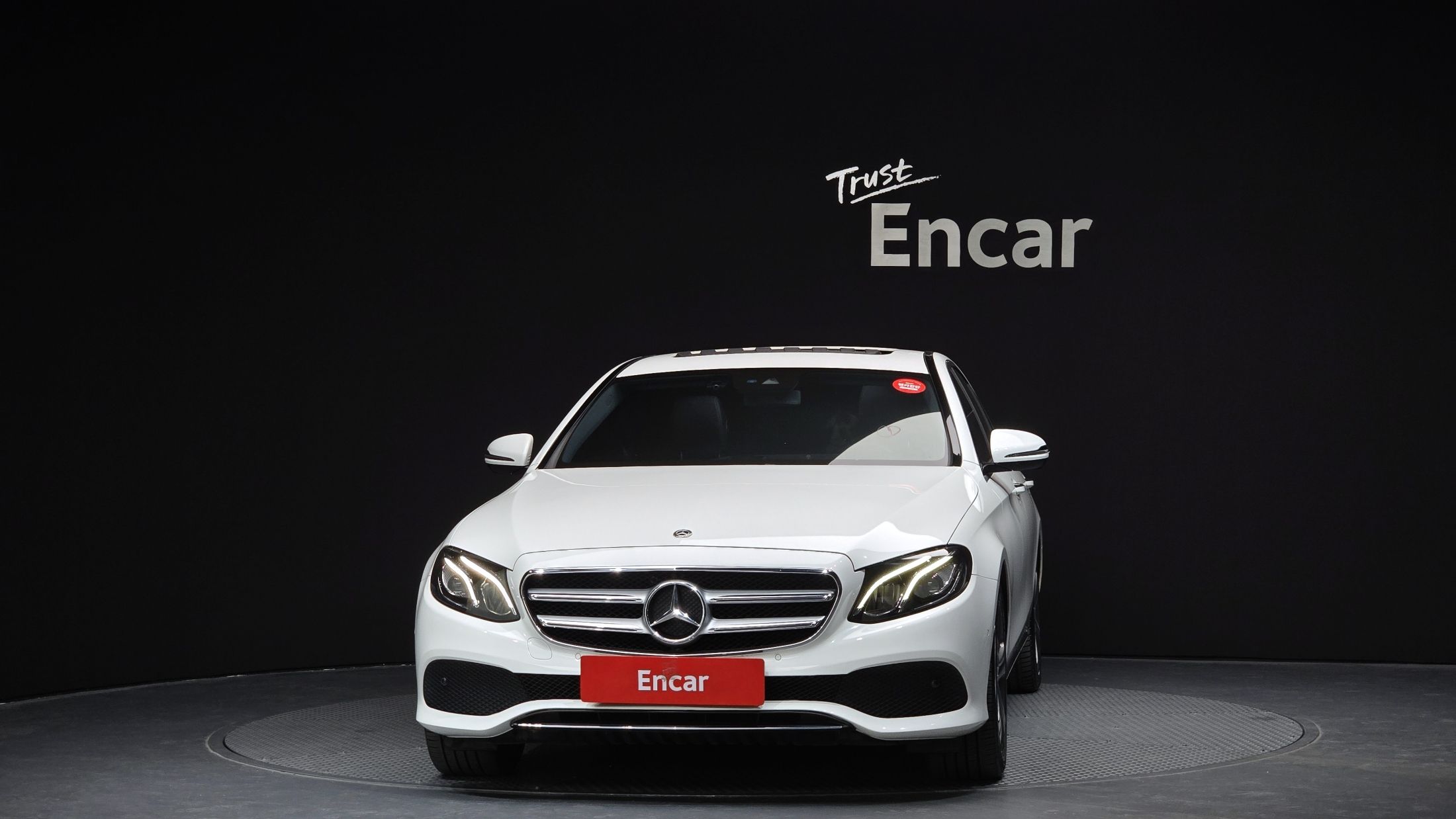 MERCEDES BENZ E-CLASS W213 2018