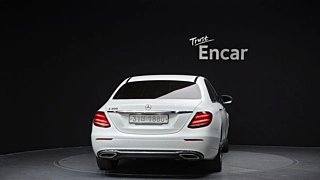 MERCEDES BENZ E-CLASS W213 2018