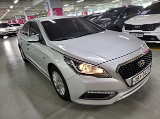 HYUNDAI LF SONATA HYBRID 2016