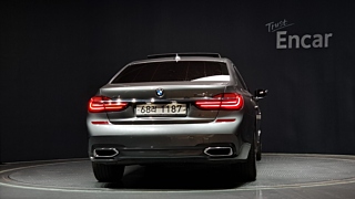 BMW 7-SERIES G11 2018