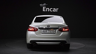 NISSAN ALTIMA 2017