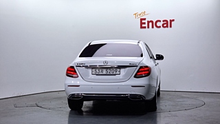 MERCEDES BENZ E-CLASS W213 2017
