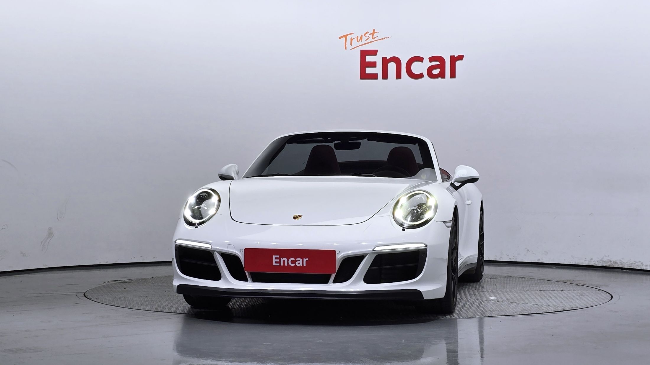 PORSCHE 911 2019