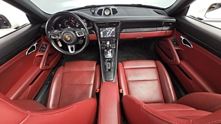 PORSCHE 911 2019