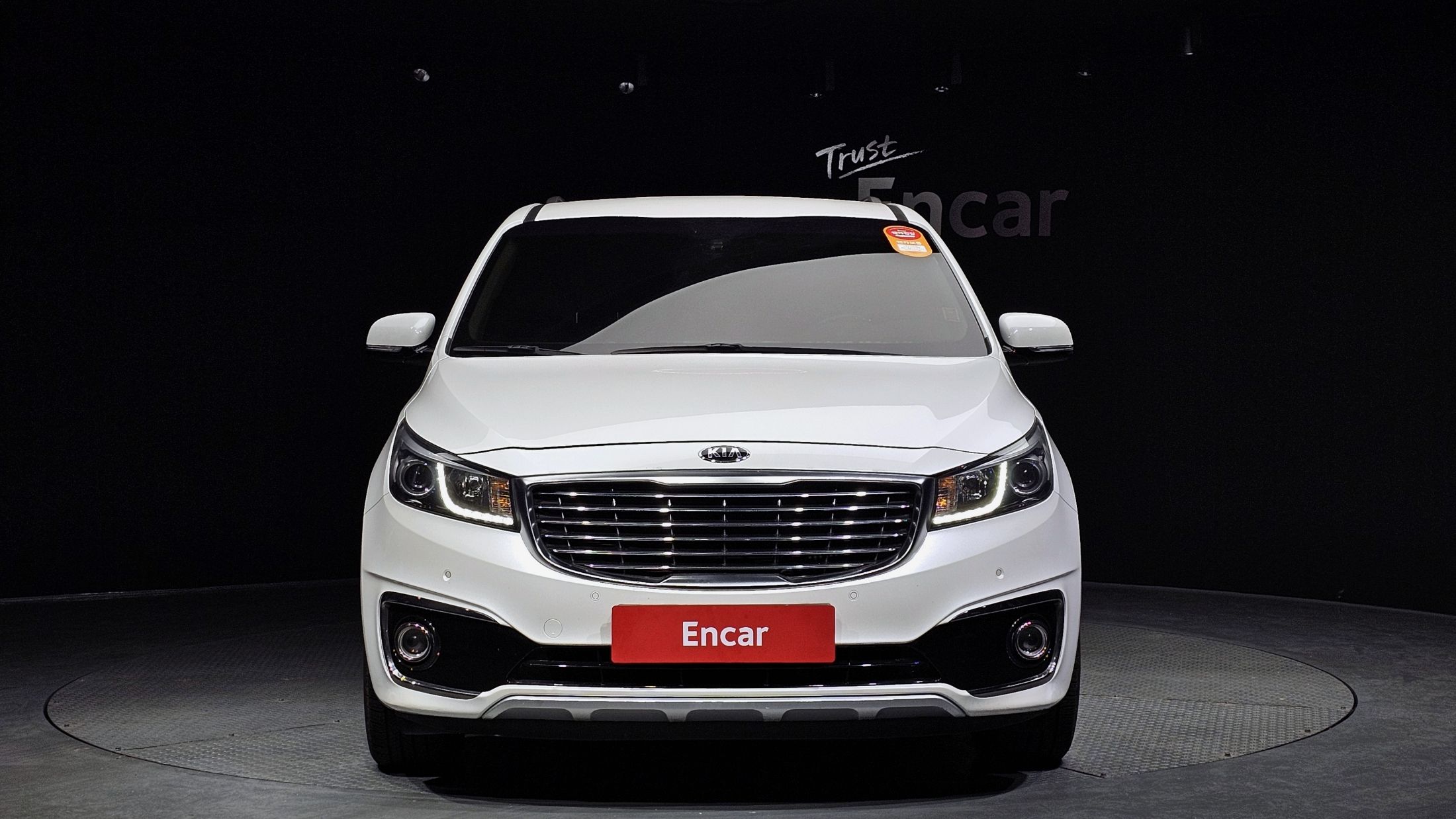 KIA CARNIVAL 2017