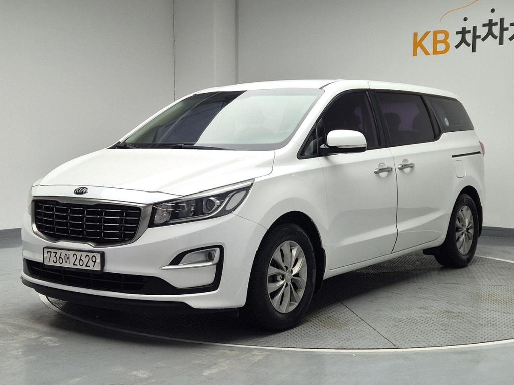 KIA CARNIVAL 2018