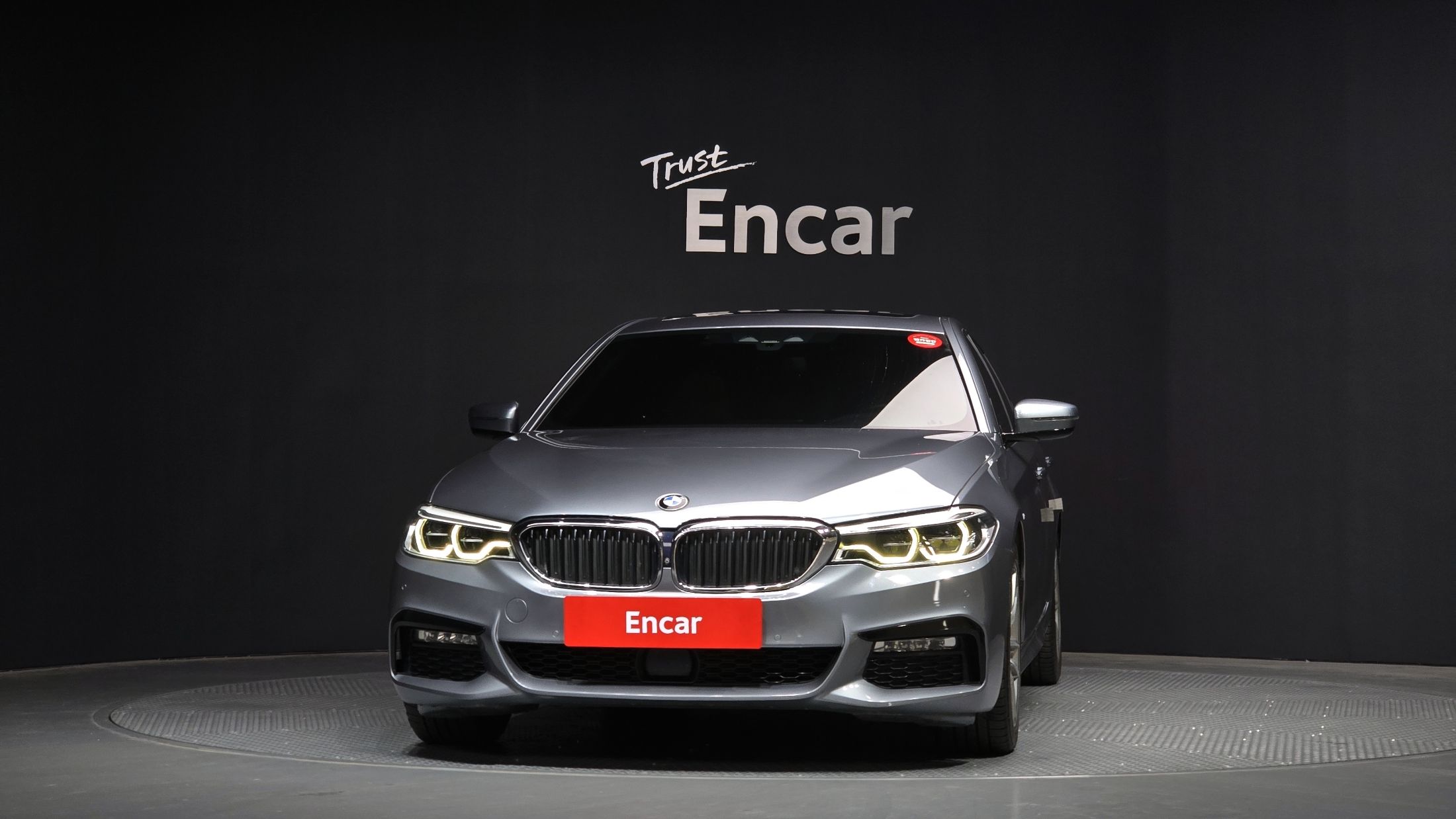 BMW 5-SERIES G30 2017