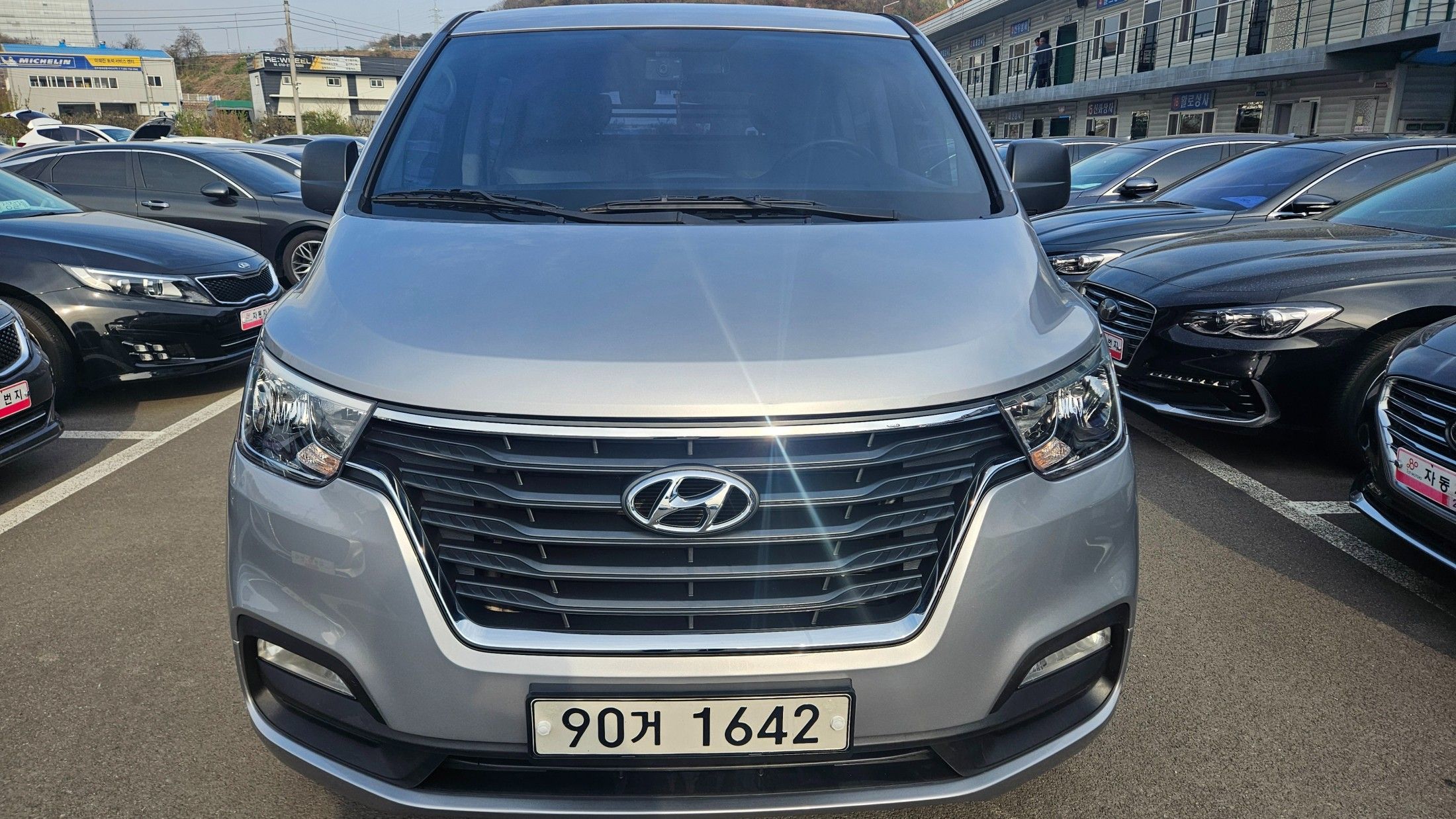HYUNDAI STAREX GRAND