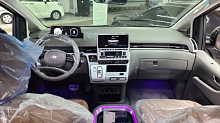 HYUNDAI STARIA 2024