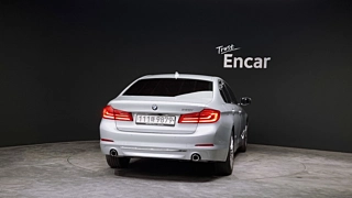 BMW 5-SERIES G30 2020