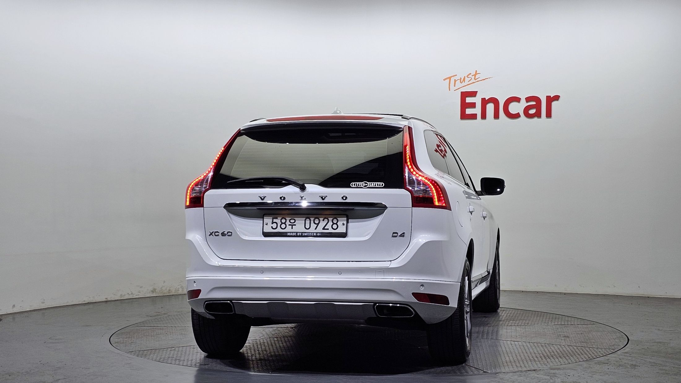 VOLVO XC60 2015
