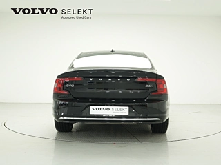 VOLVO S90 2023