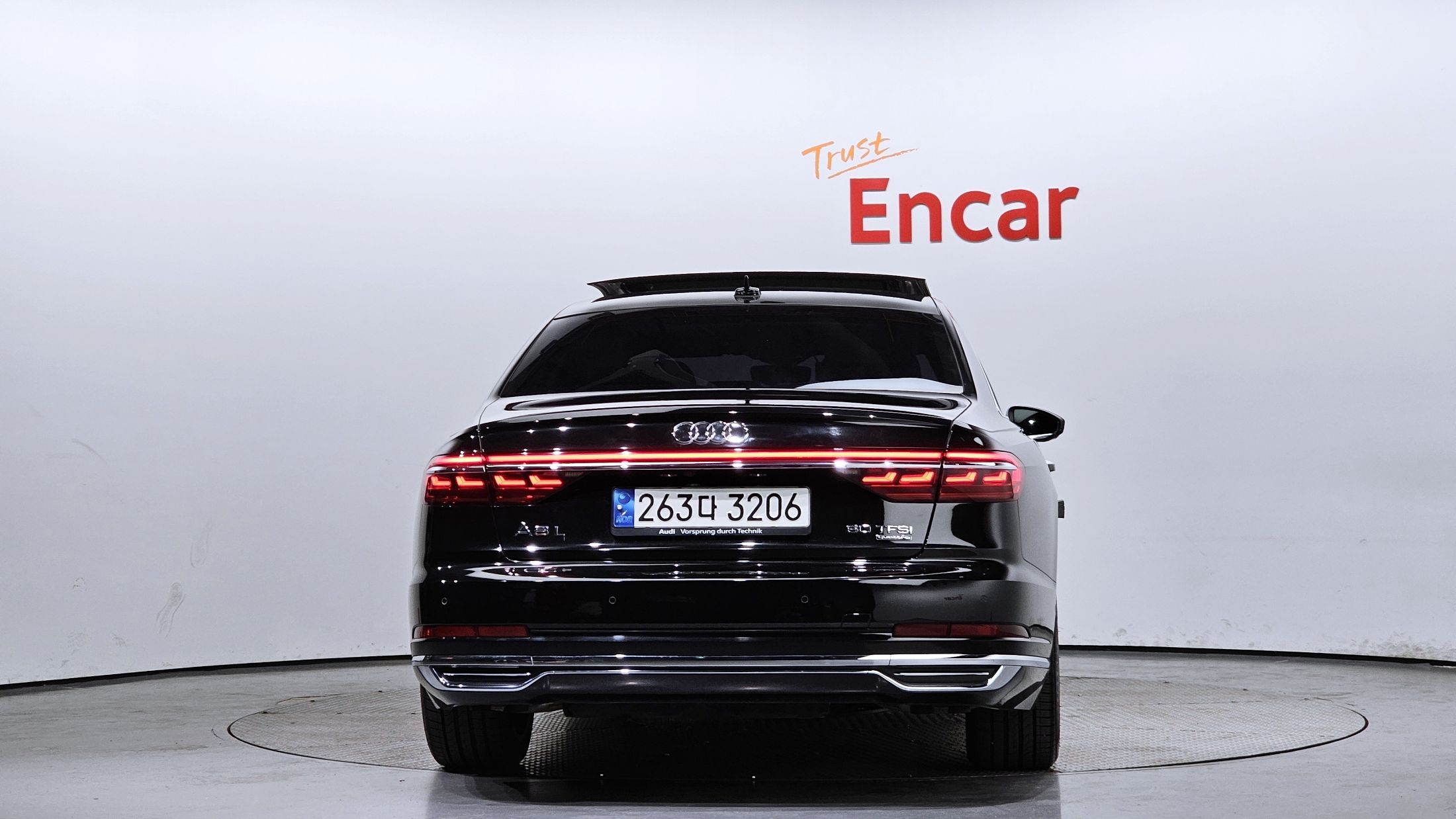 AUDI A8 D5