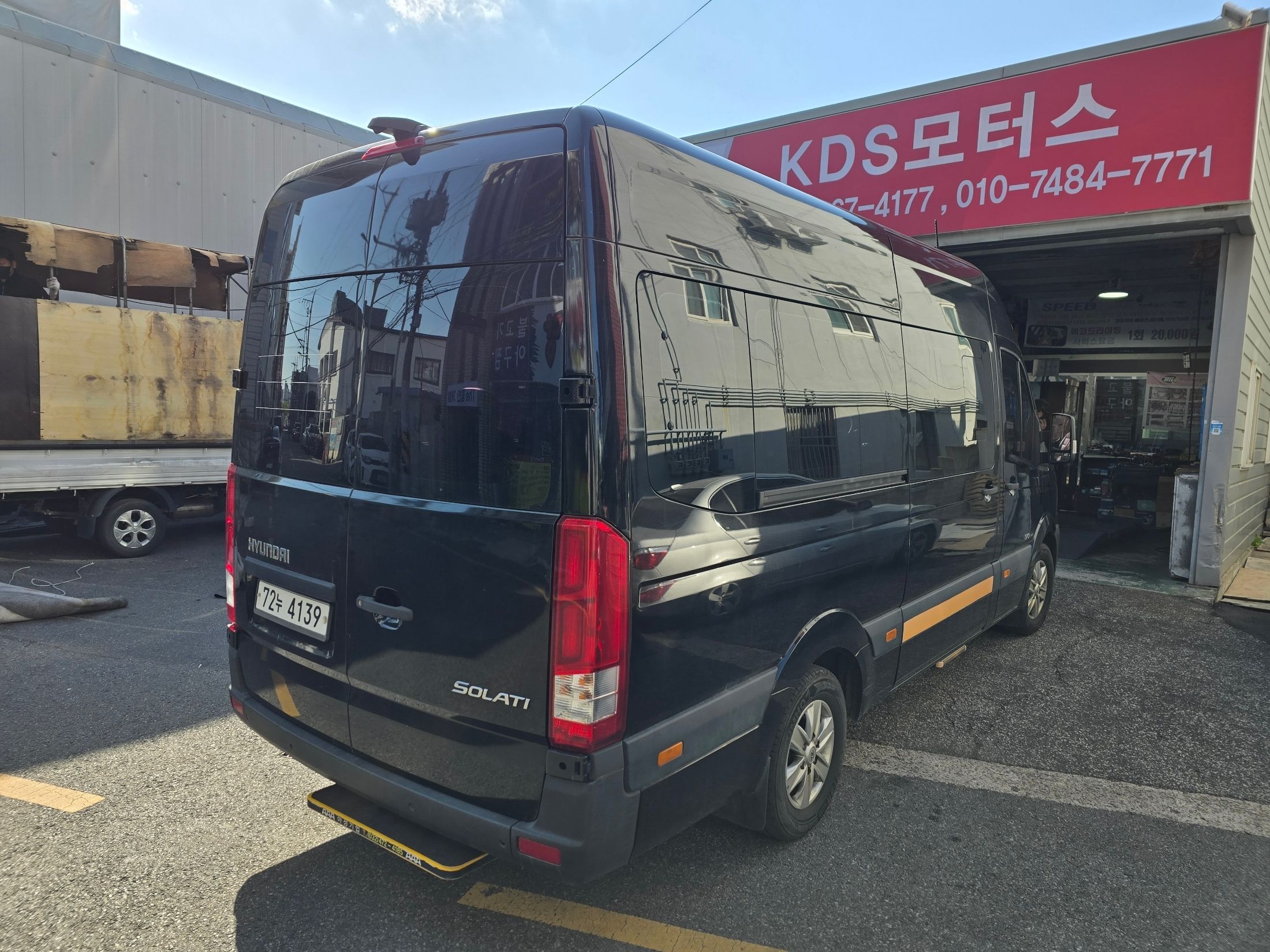 HYUNDAI SOLATI 2015