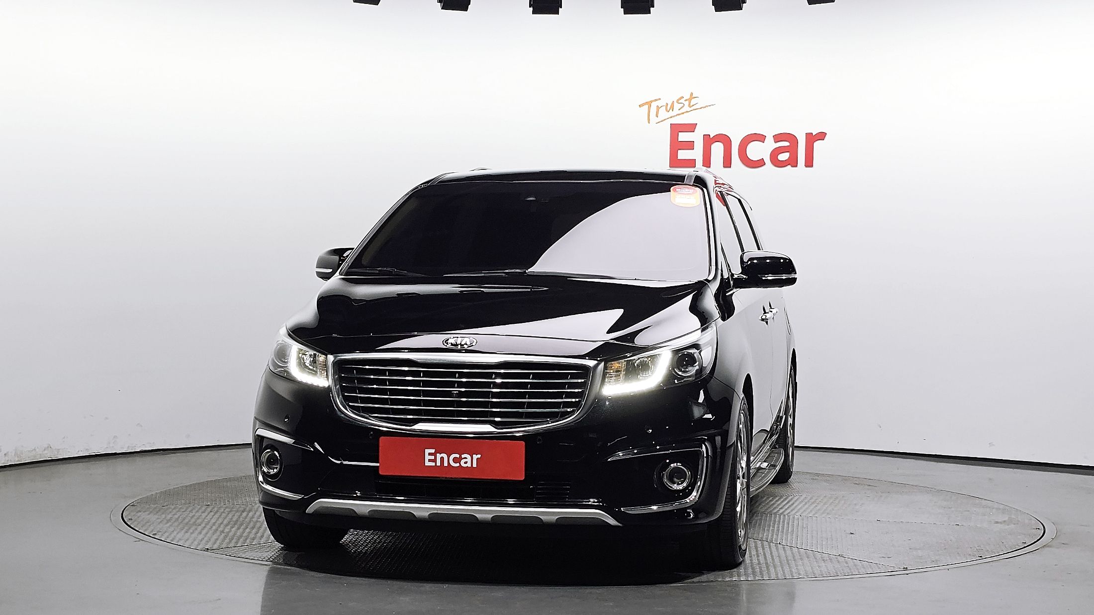 KIA CARNIVAL 2016