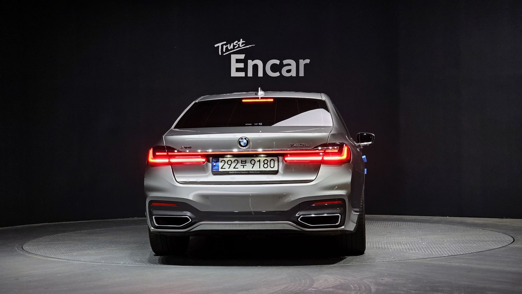 BMW 7-SERIES G11