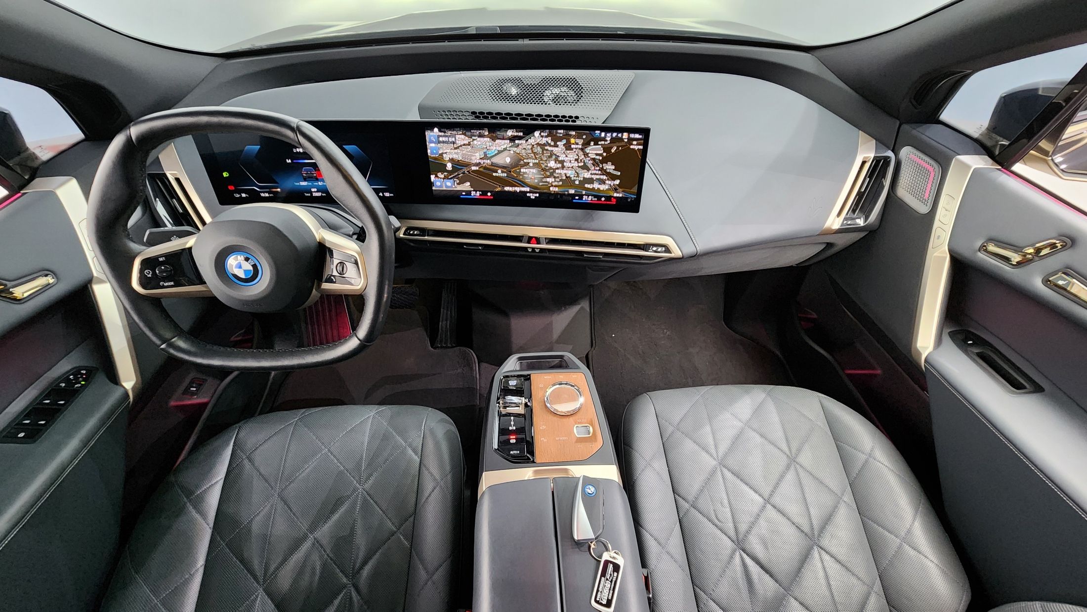 BMW IX 2021