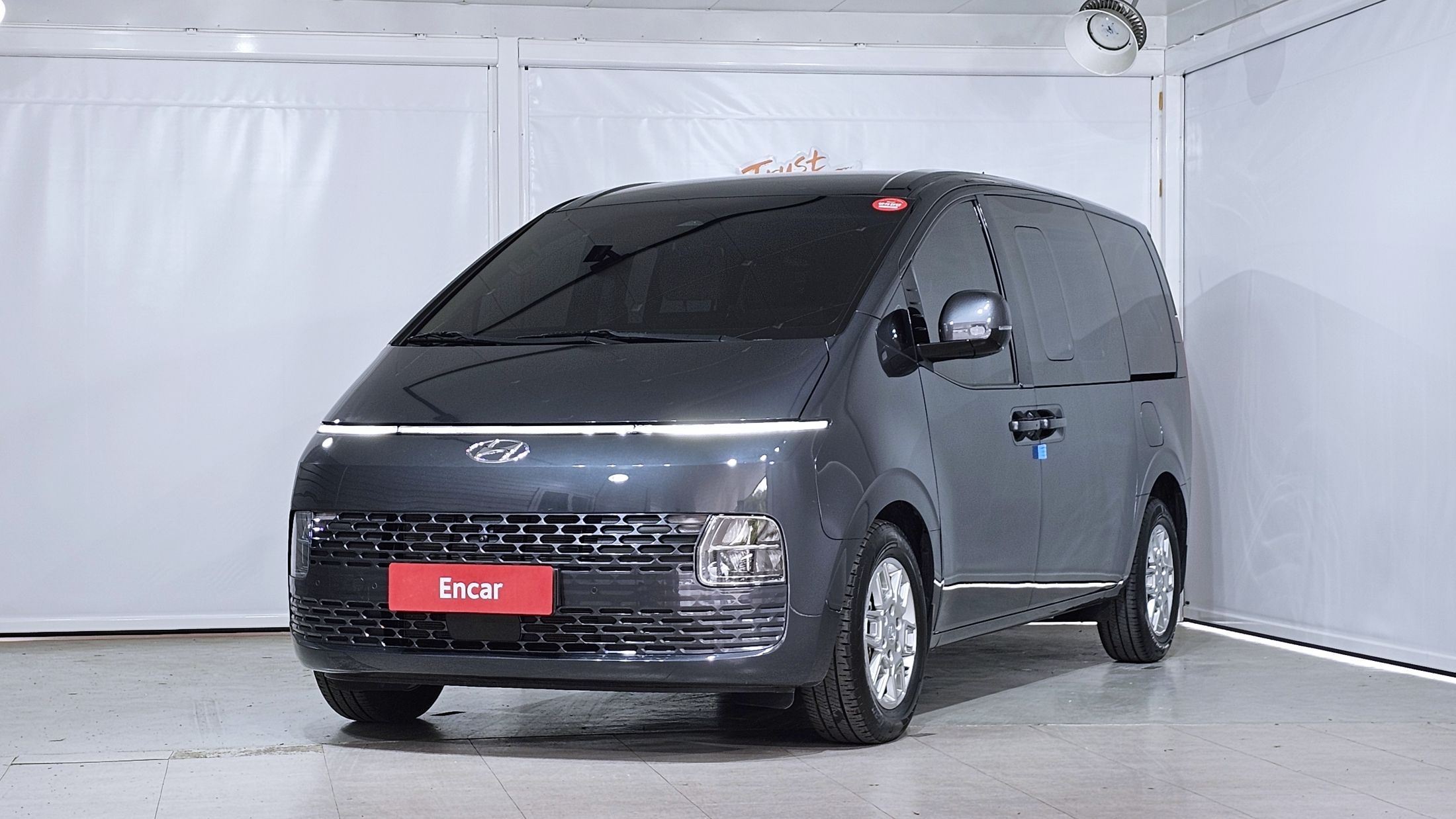 HYUNDAI STARIA 2023